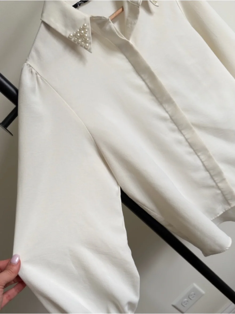 ✨ ZARA Pearl Collar Blouse | Elegant Minimalist Button-Up Top Size Small